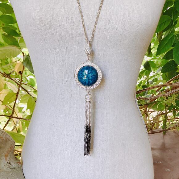 VTG Silver Tone Tassel Necklace Blue Cabochon Rhinestone Long Pendant Bold Retro - Picture 12 of 13
